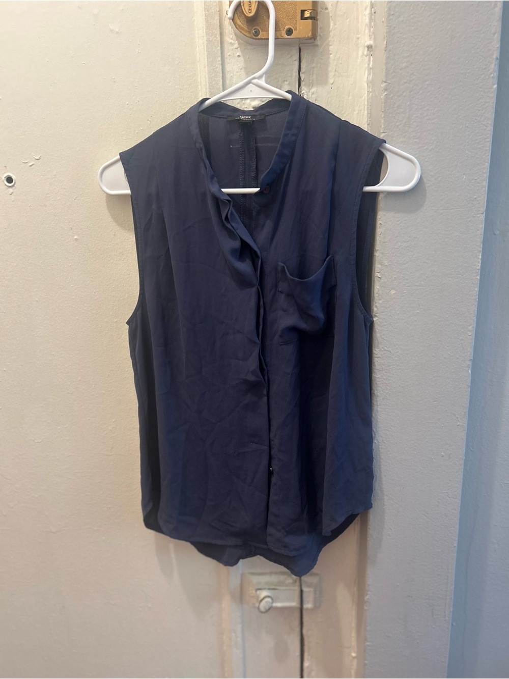 Mexx Gray Blue Sleeveless Button-Front Blouse